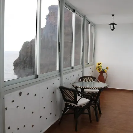 On The And Ocean Sounds דירה *